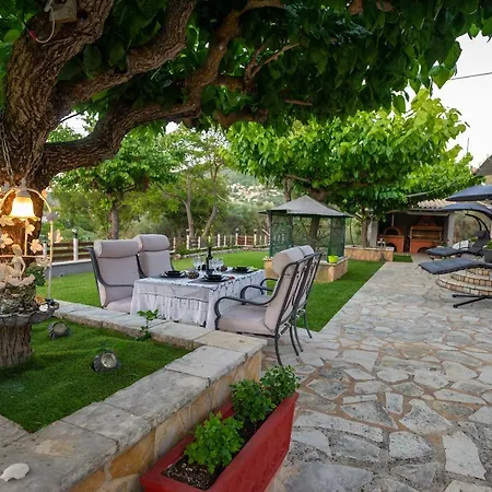 Holiday home Rock Garden Marantochori