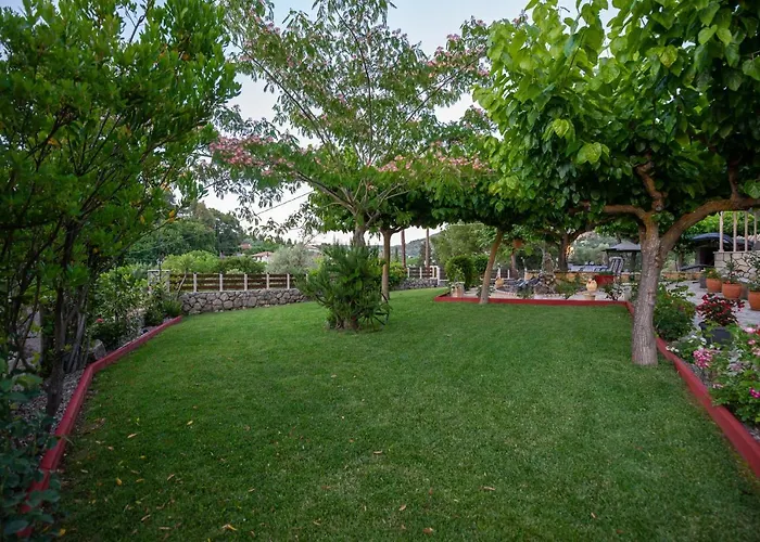 Rock Garden * Marantochori