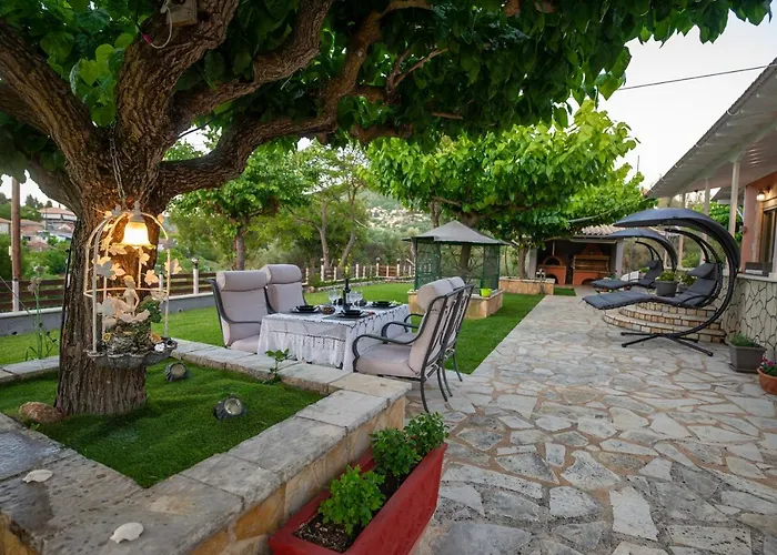 Holiday home Rock Garden Marantochori