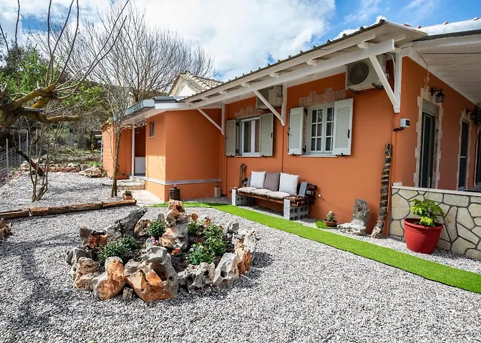 Rock Garden * Marandokhórion